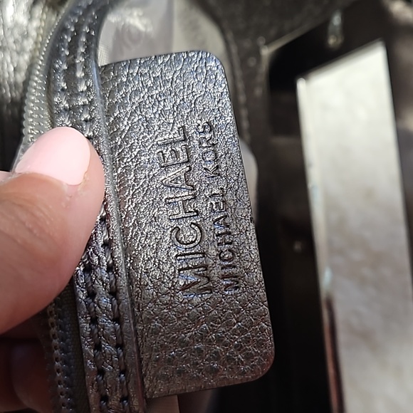 Michael Kors Berkley Clutch - silver - Picture 4 of 9